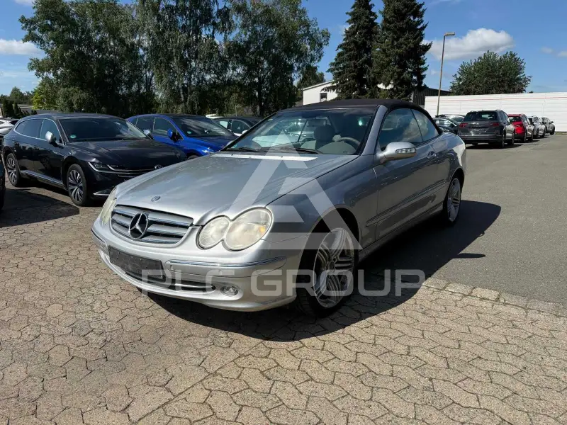2004 Mercedes Benz CLK 200