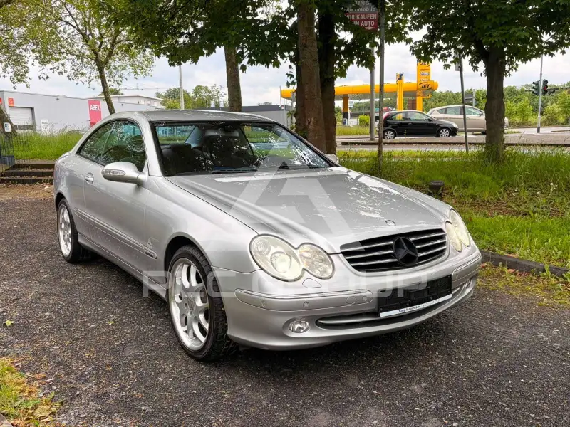 2004 Mercedes Benz CLK 200