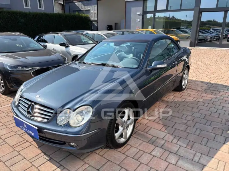 2004 Mercedes Benz CLK 200