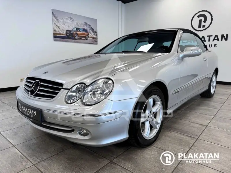 2004 Mercedes Benz CLK 200