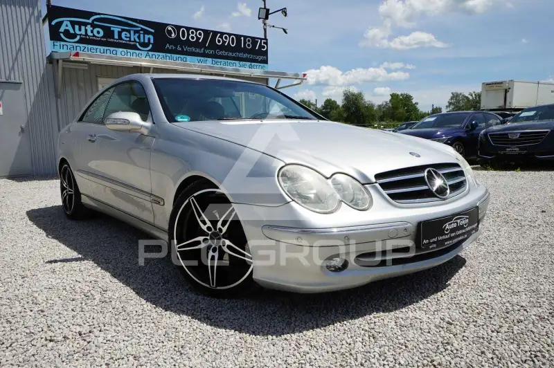 2004 Mercedes Benz CLK 200