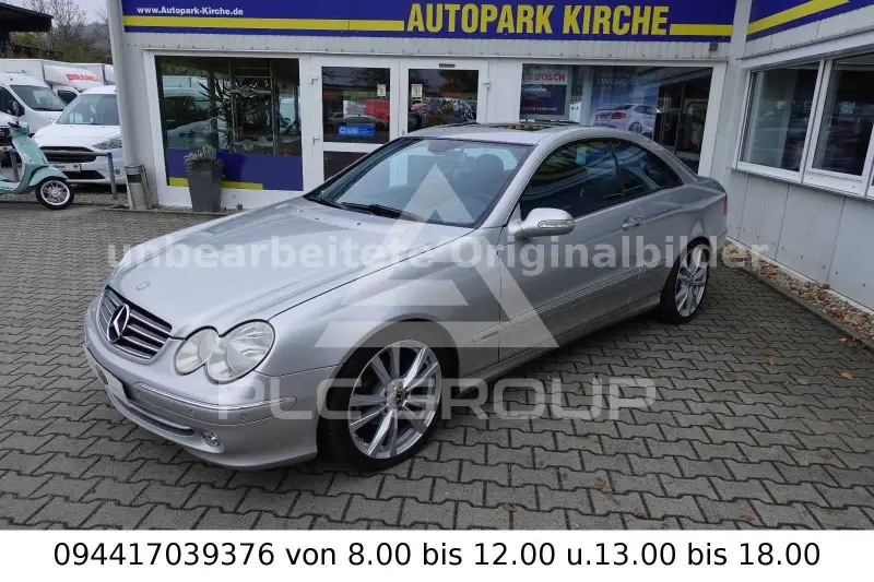 2004 Mercedes Benz CLK 200