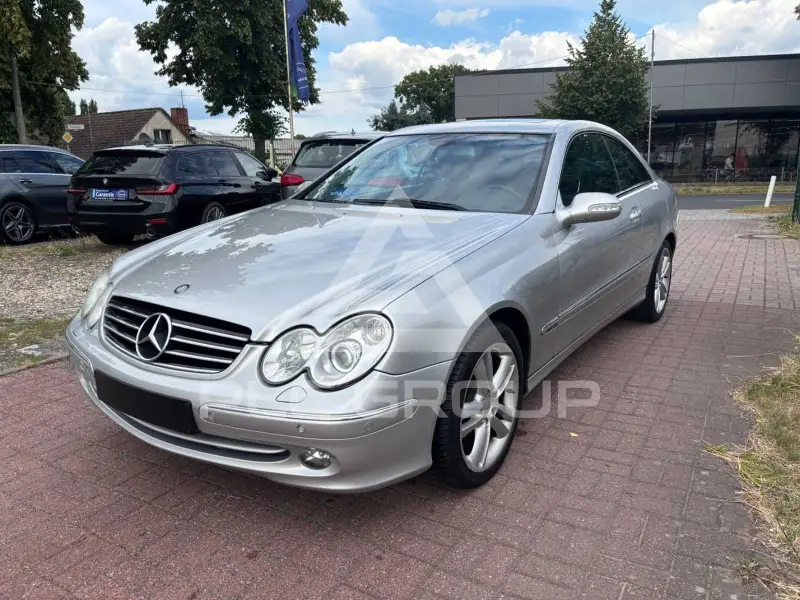 2004 Mercedes Benz CLK 200