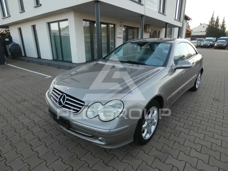 2004 Mercedes Benz CLK 200