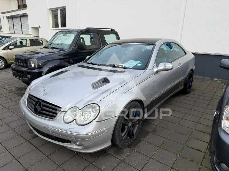 2004 Mercedes Benz CLK 200