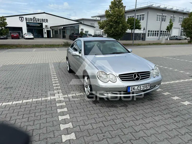 2004 Mercedes Benz CLK 200
