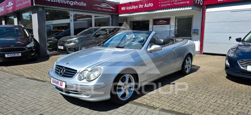 2004 Mercedes Benz CLK 200