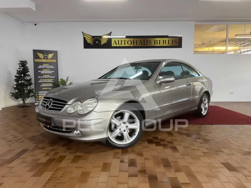 2004 Mercedes Benz CLK 200