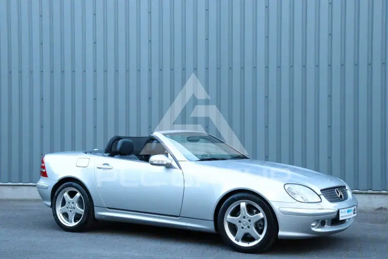 2004 Mercedes Benz SLK 320