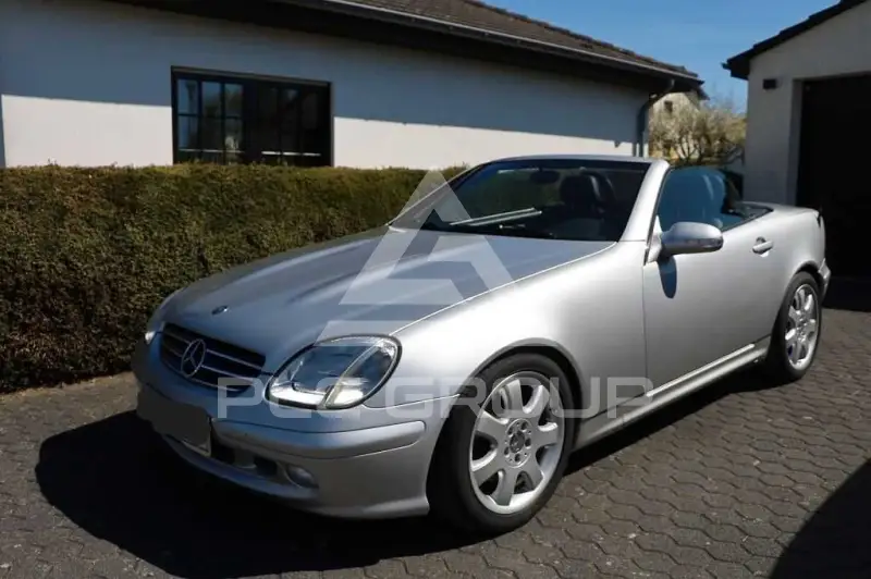 2004 Mercedes Benz SLK 320