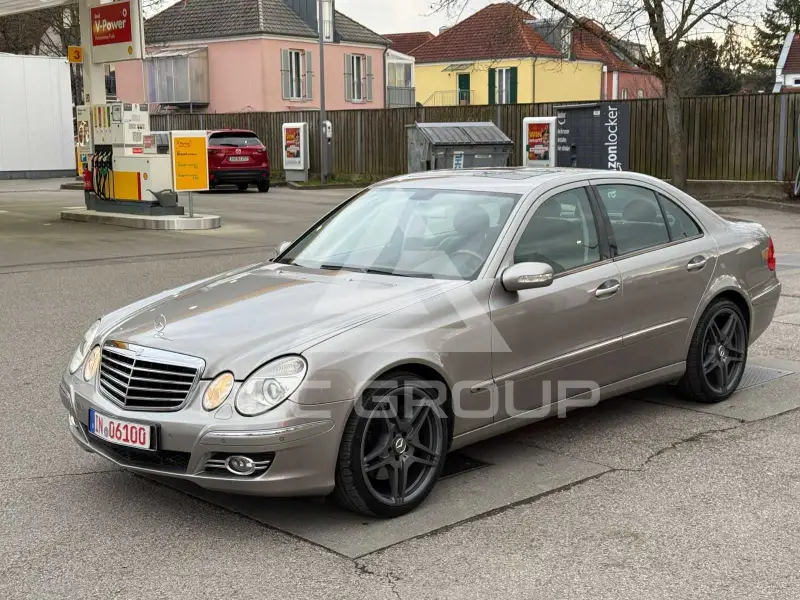 2004 Mercedes Benz E 50