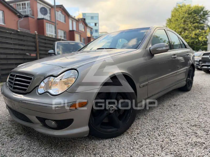 2004 Mercedes Benz C 230