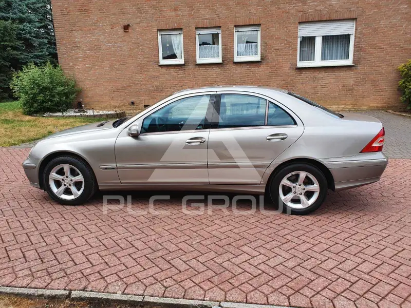 2004 Mercedes Benz C 230