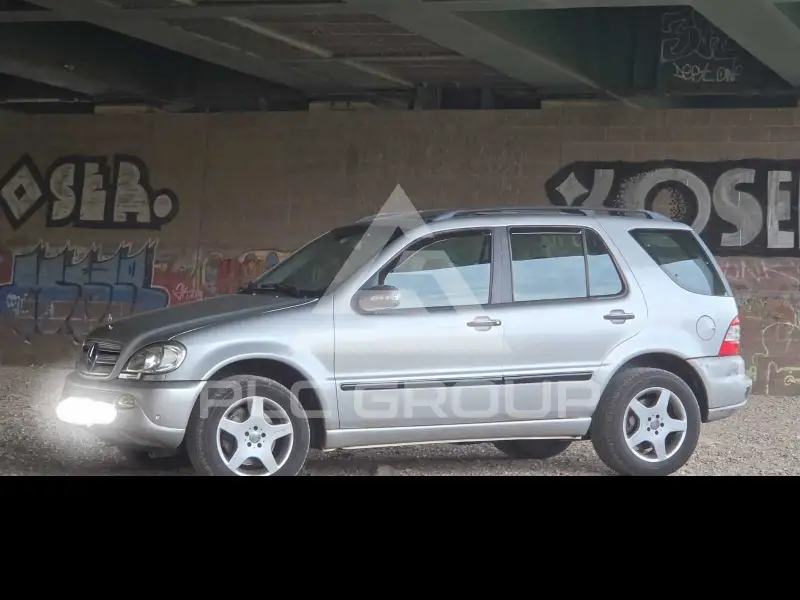 2004 Mercedes Benz ML 500
