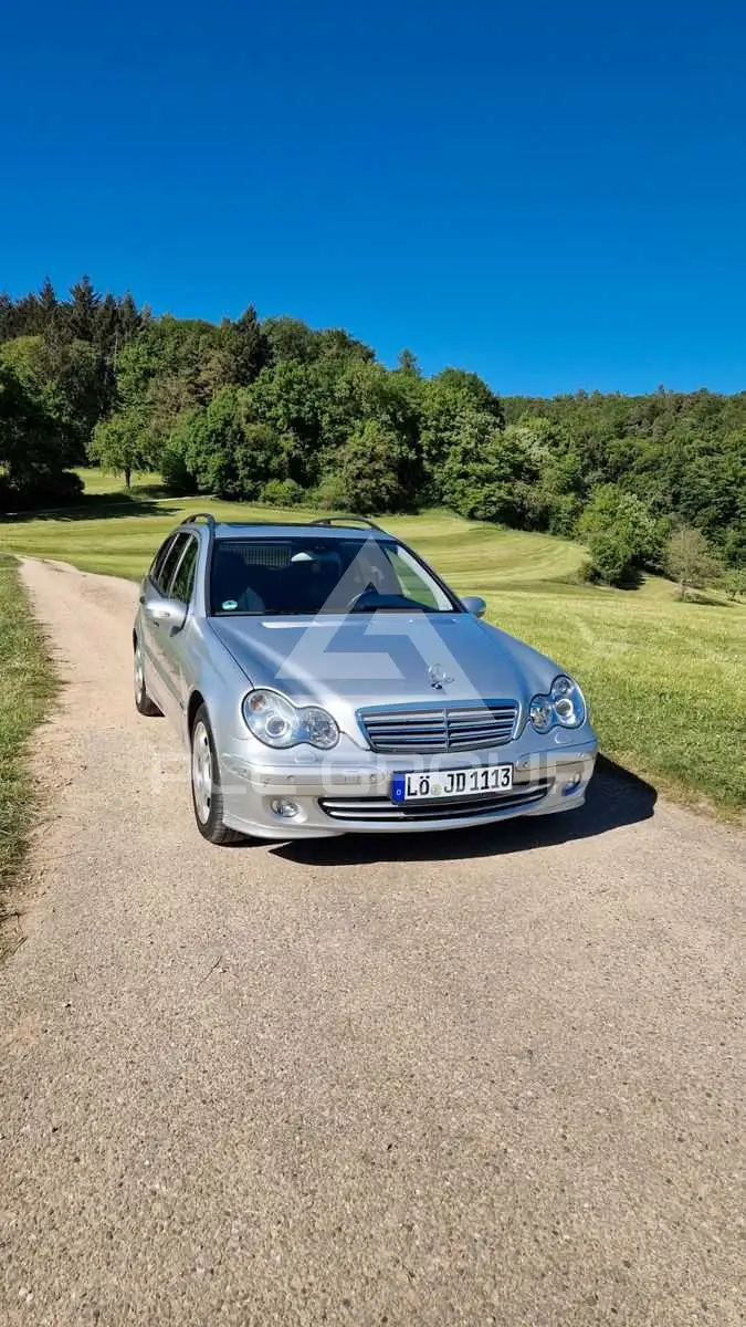 2004 Mercedes Benz 220