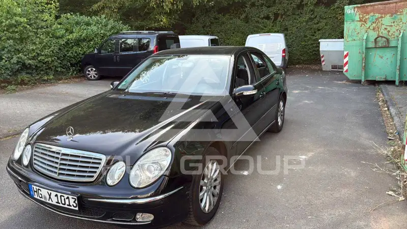 2004 Mercedes Benz 220