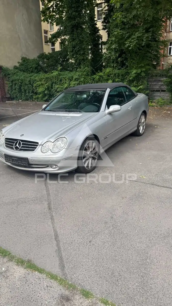 2004 Mercedes Benz CLK 320