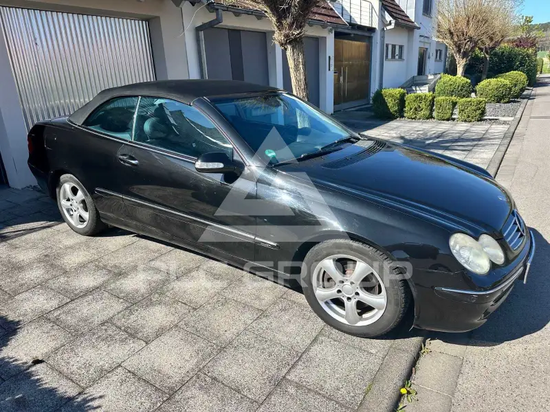 2004 Mercedes Benz CLK 320