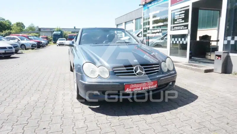 2004 Mercedes Benz CLK 320