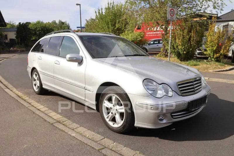 2004 Mercedes Benz C 220