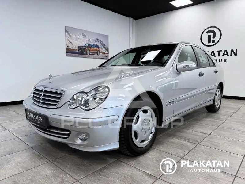 2004 Mercedes Benz C 220