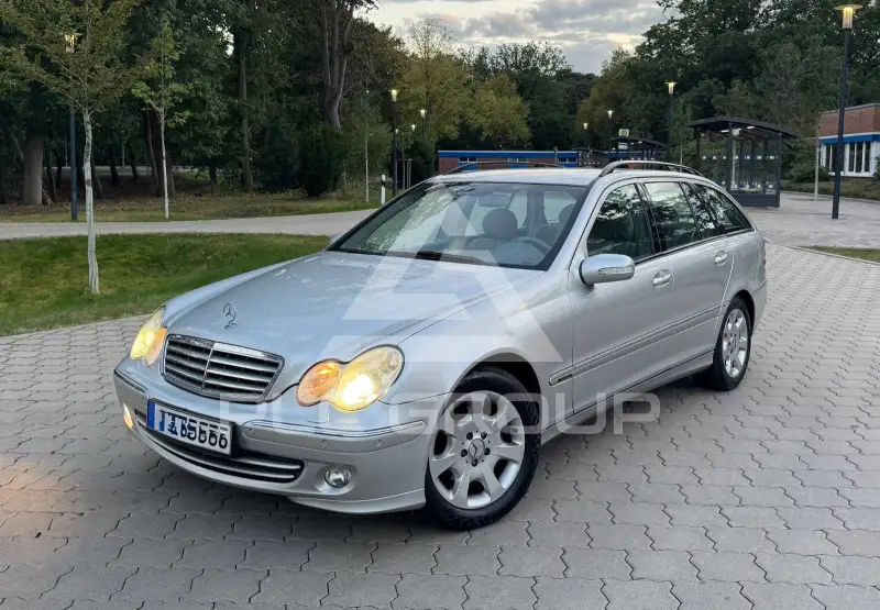 2004 Mercedes Benz C 220