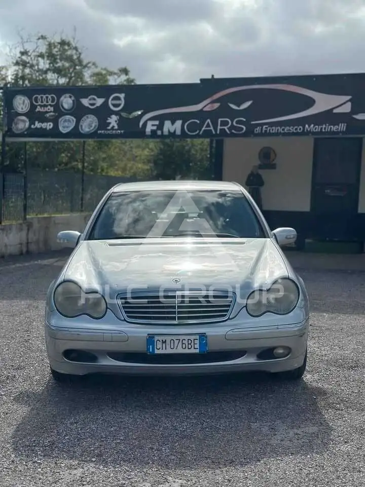 2004 Mercedes Benz C 220