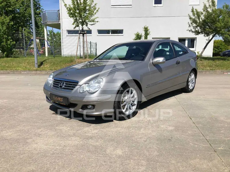 2004 Mercedes Benz C 220