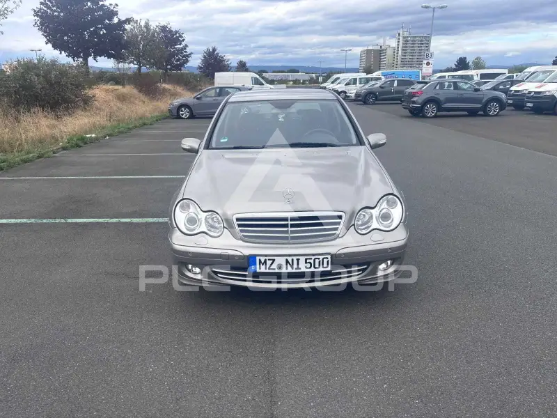 2004 Mercedes Benz C 220