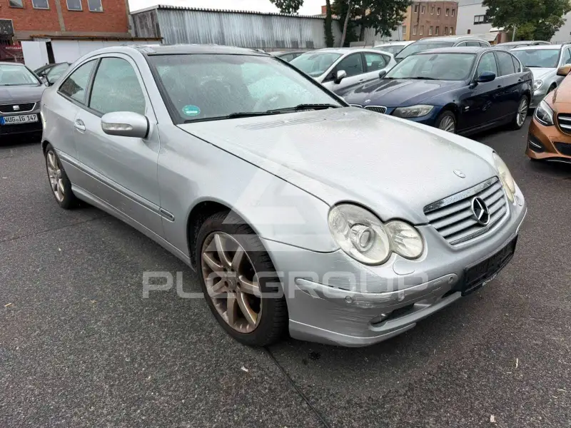 2004 Mercedes Benz C 220