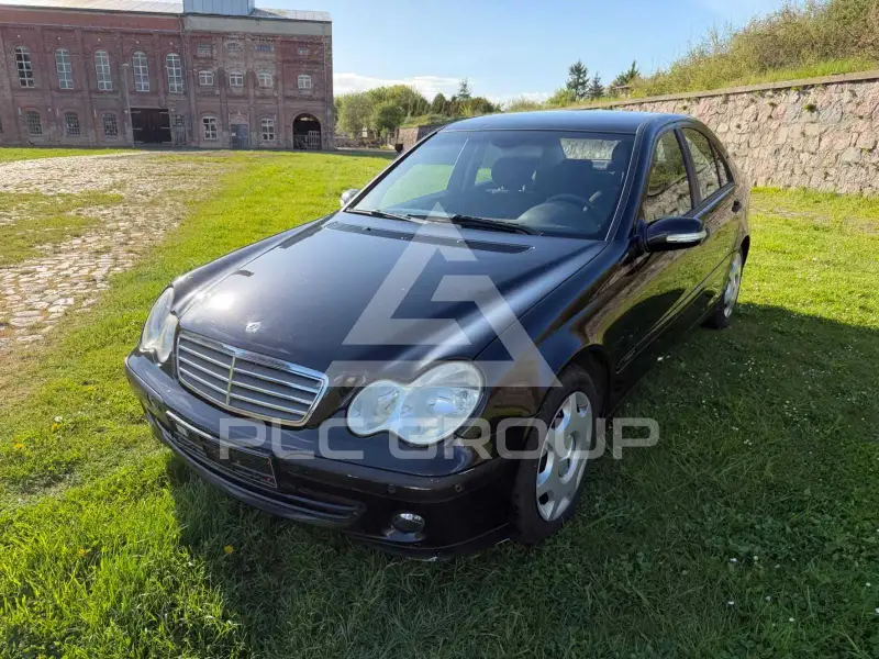 2004 Mercedes Benz C 220