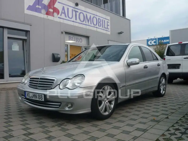 2004 Mercedes Benz C 220