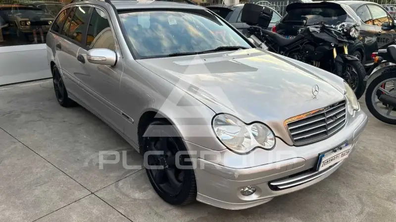 2004 Mercedes Benz C 220
