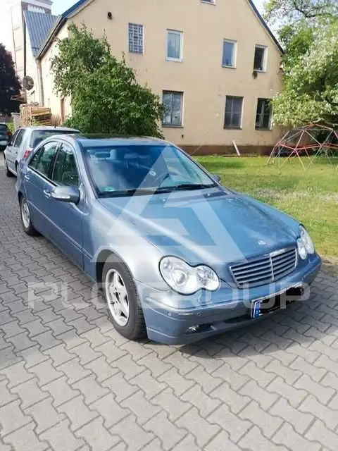 2004 Mercedes Benz C 220