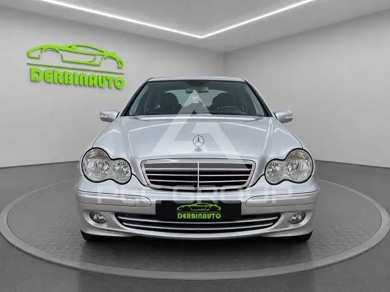 2004 Mercedes Benz C 220