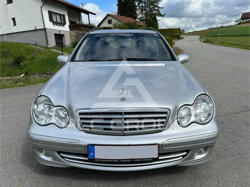 2004 Mercedes Benz C 220