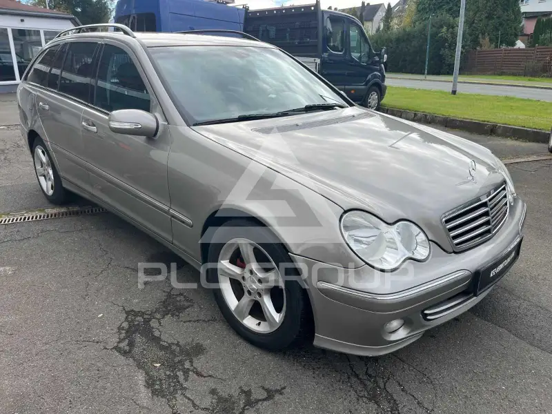 2004 Mercedes Benz C 220