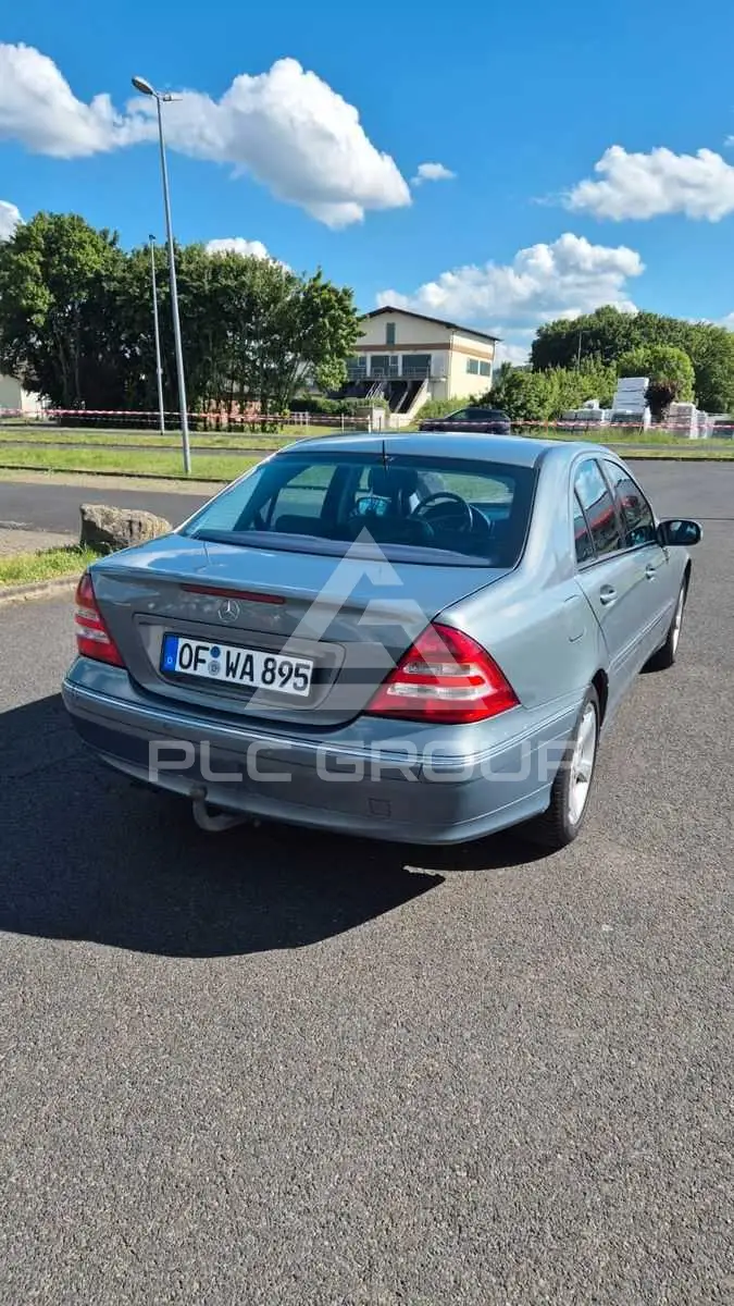 2004 Mercedes Benz C 220
