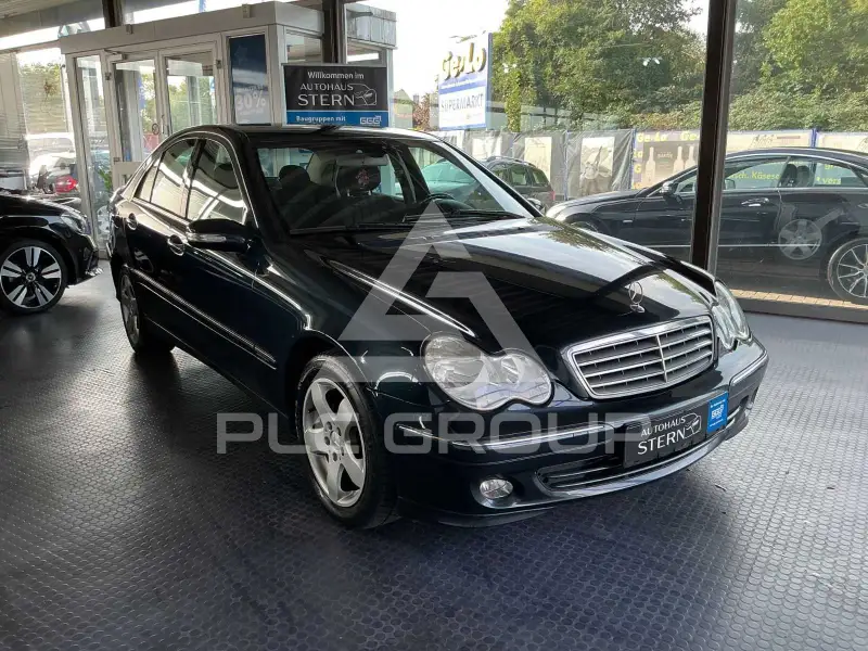 2004 Mercedes Benz C 220