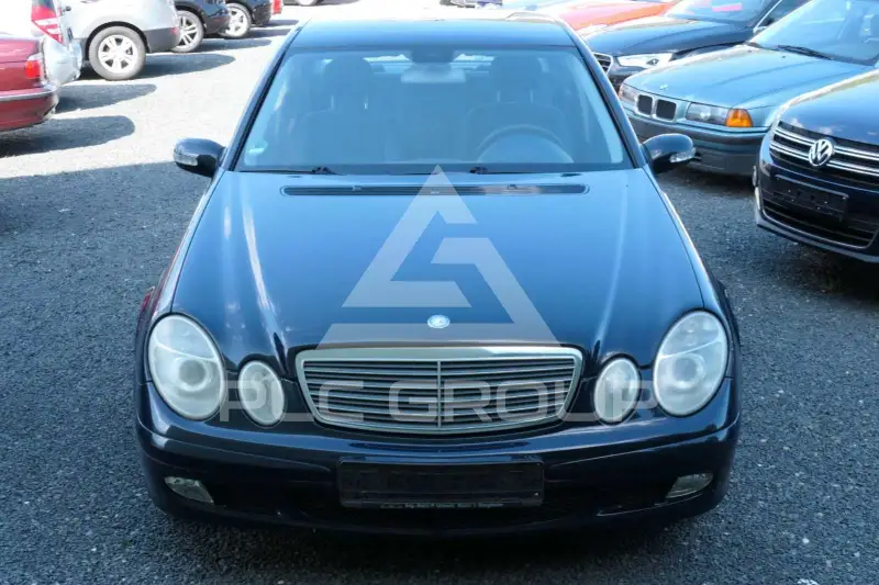 2004 Mercedes Benz E 200