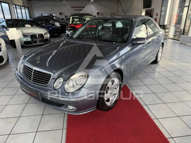 2004 Mercedes Benz E 200