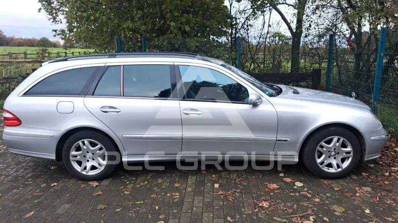 2004 Mercedes Benz E 200