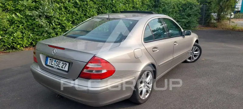 2004 Mercedes Benz E 200