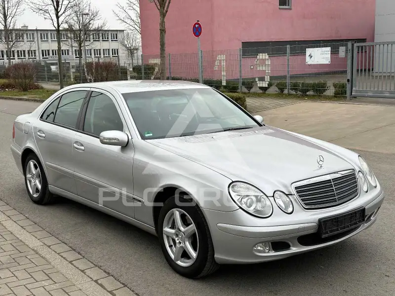 2004 Mercedes Benz E 200