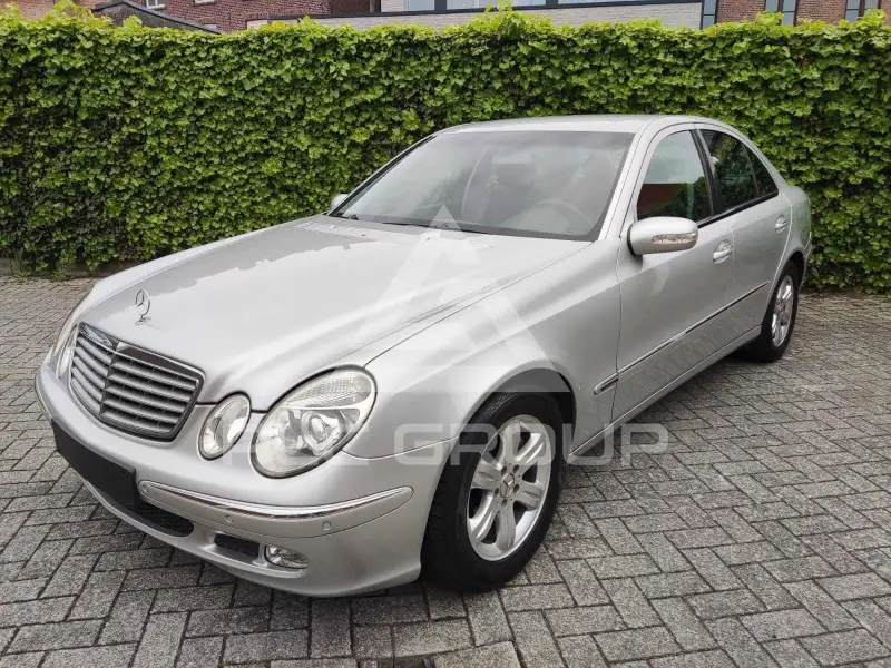 2004 Mercedes Benz E 200