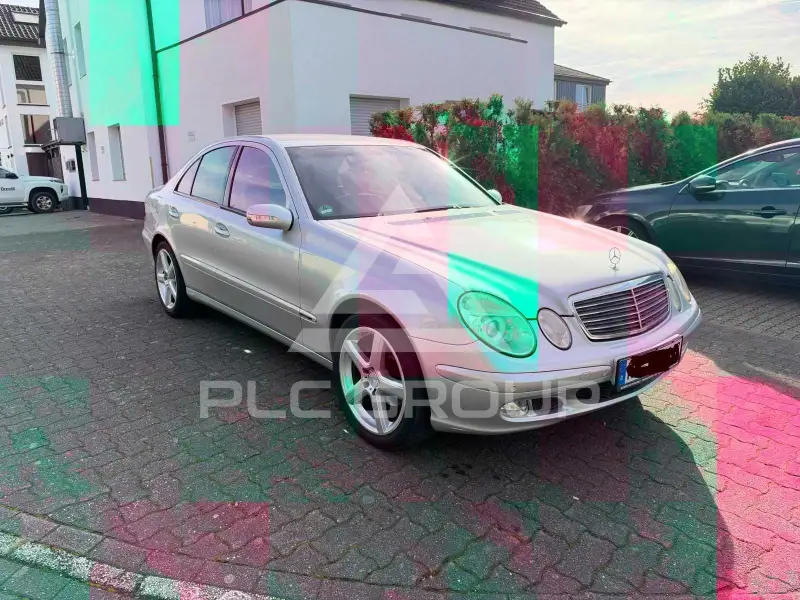 2004 Mercedes Benz E 200