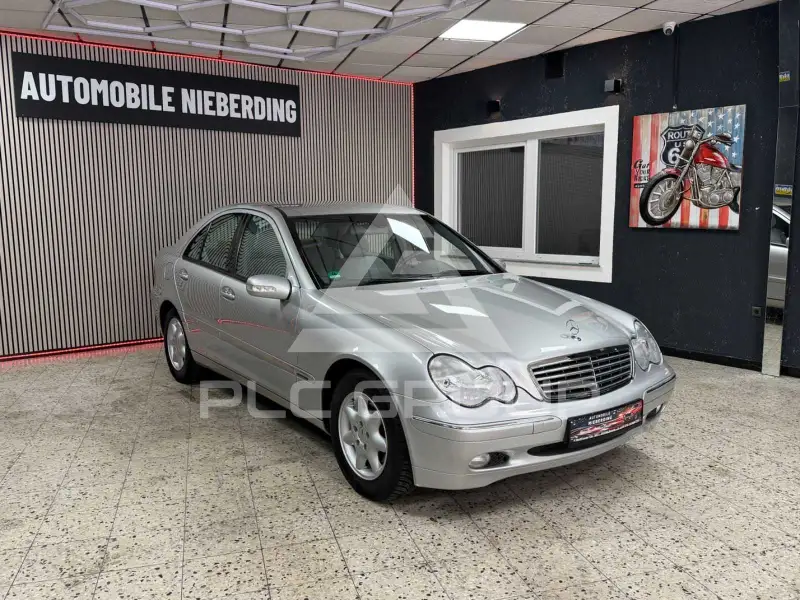 2004 Mercedes Benz C 180