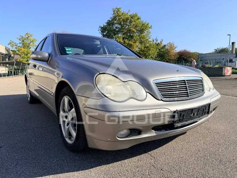 2004 Mercedes Benz C 180