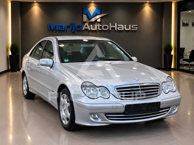 2004 Mercedes Benz C 180