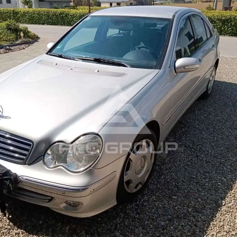 2004 Mercedes Benz C 180